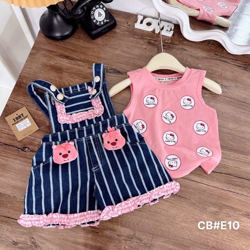 Set yếm kèm áo cho bé gái