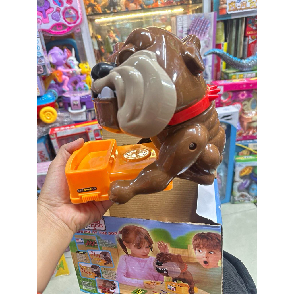 (WS5322) 338-69B Beware of the dog Trò chơi chó Bull giữ xương, gắp trộm xương chó vui nhộn