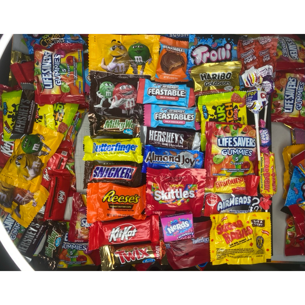 Socola Kẹo 27 loại MrBeast Snickers Reese’s Hershey’s Almond Twix KitKat Haribo Lifesavers Trolli So