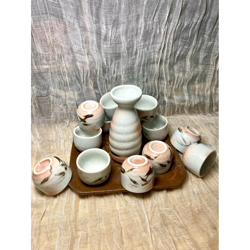 HANA HOUSE-Set Hagi hồng thủ công 1 bình rót 13 cốc kèm khay | Gốm làm tay men lửa phong cách Nhật