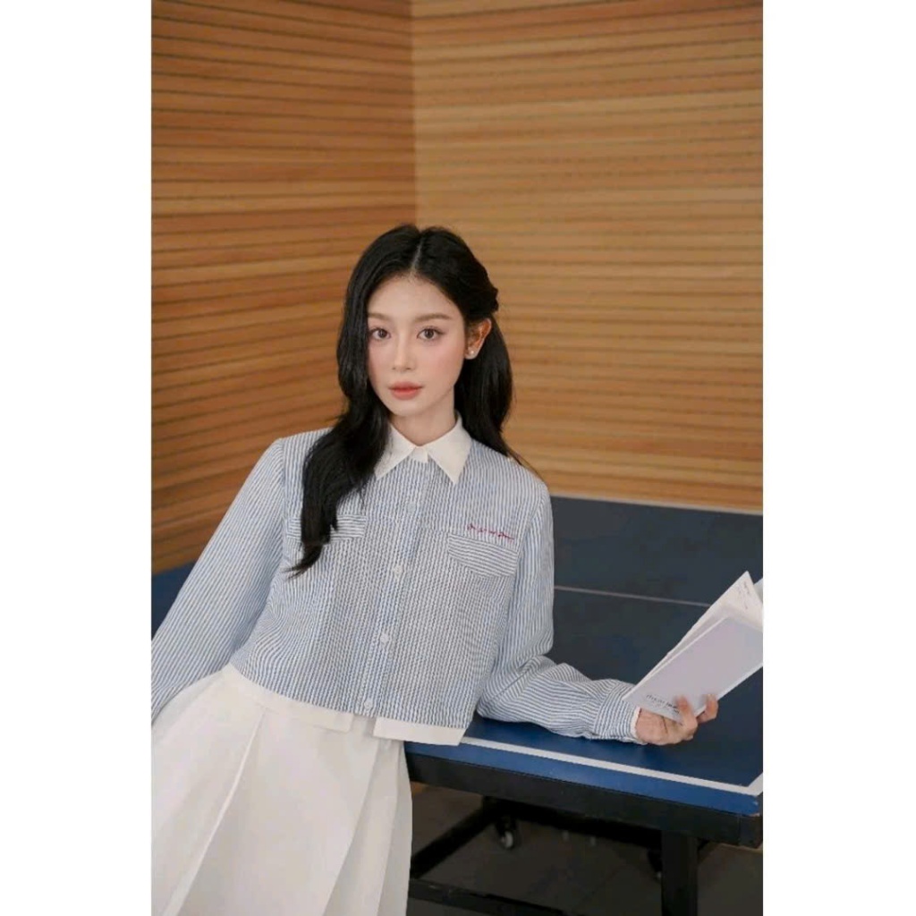 Áo sơ mi cổ đức dáng suông croptop 2513.2503K thiết ke JM Dress Design