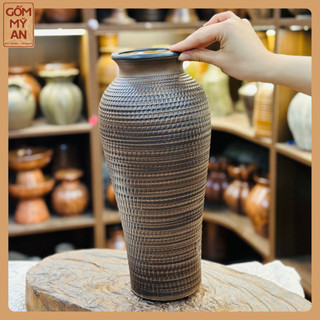 Bình hoa Gốm Bát Tràng men mộc dáng cổ thắt hoạ tiết ganh, lọ hoa trang trí nhà cửa - Gốm Mỹ An