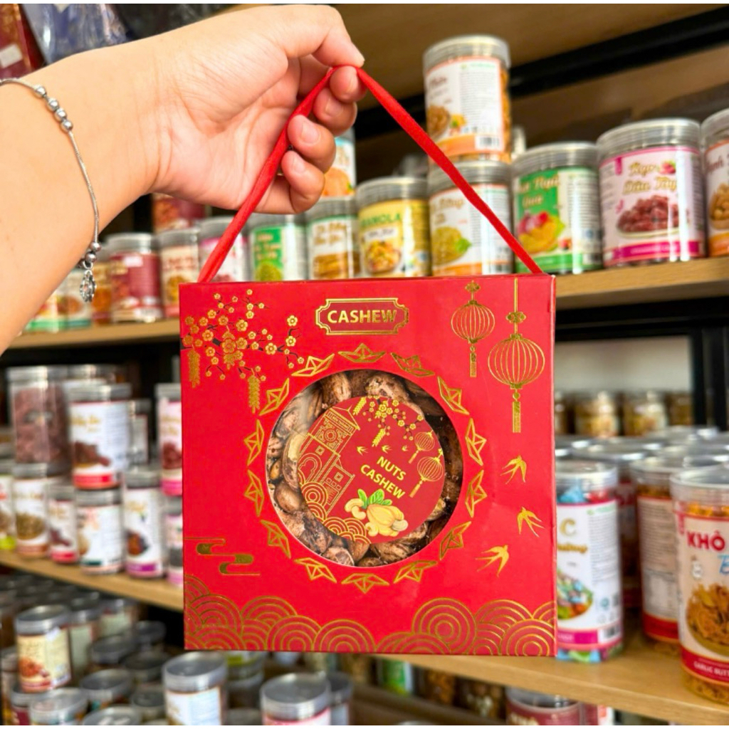 Hạt Diều Rang Muối Nuts Cashew Hộp Quà Tết