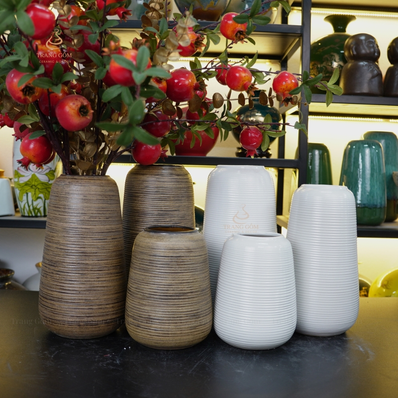 Bình cắm hoa, lọ hoa dáng đu đủ gốm sứ Bát Tràng men mộc cắm hoa tuyết mai, hoa ly, dơn, hoa hồng, t