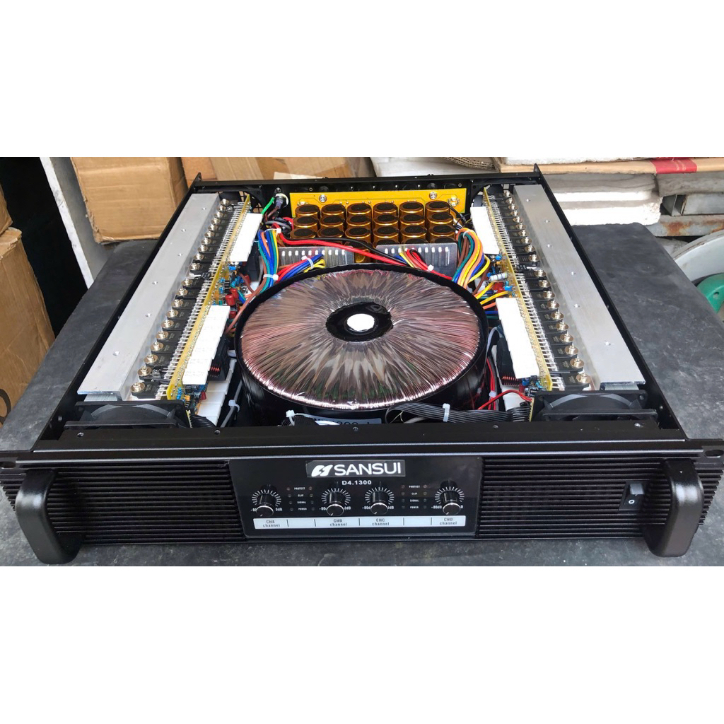 Cục Đẩy 4 Kênh SanSui D4.1300. 5200W. 80 Sò