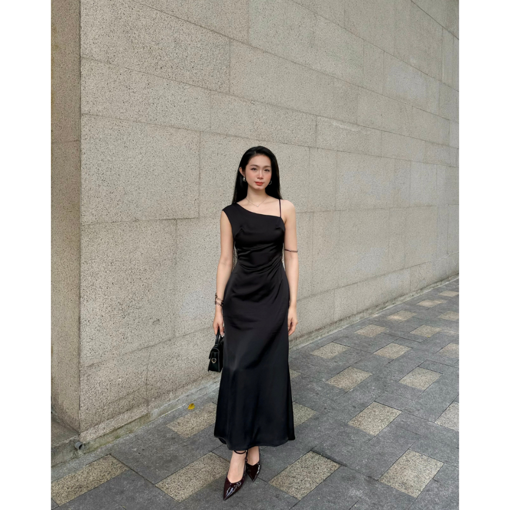 ĐẦM LỤA MANGO THIẾT KẾ LỆCH VAI QUYẾN RŨ