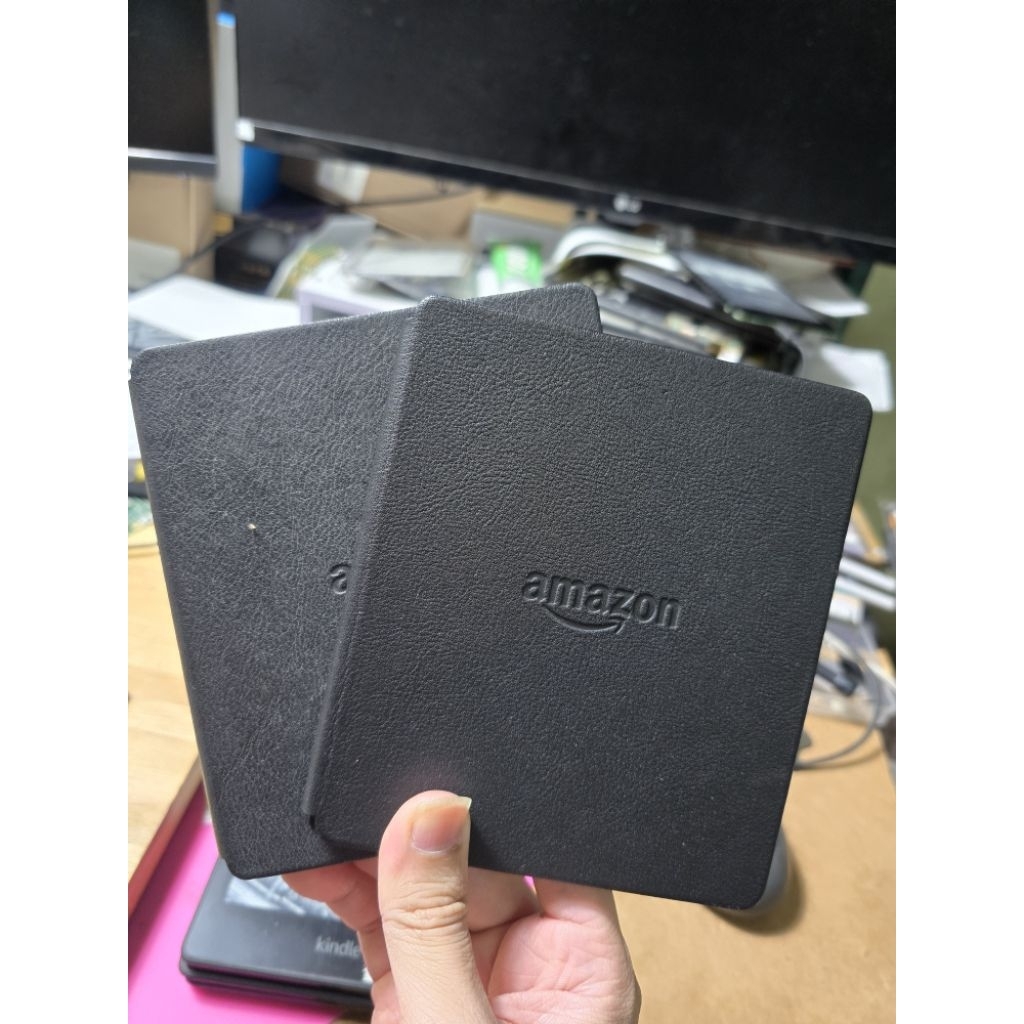 Bao da có thể sạc cho máy đọc sách kindle Oasis 1 - 8th