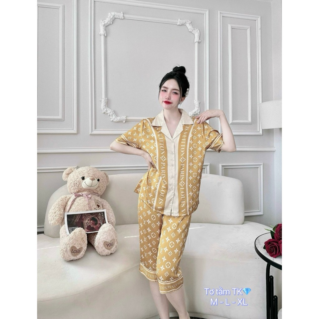 Đồ Bộ Pijama Ngủ Nữ Lụa Latin Cao Cấp Mặc Nhà Họa Tiết Mềm Mịn Thấm Hút Thoáng Mát J&A N19-L-VÀNG-LỠ