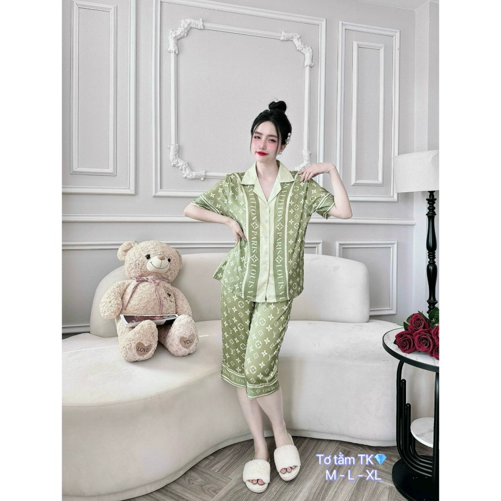 Đồ Bộ Pijama Ngủ Nữ Lụa Latin Cao Cấp Mặc Nhà Họa Tiết Mềm Mịn Thấm Hút Thoáng Mát J&A N19-L-XANH-LỠ