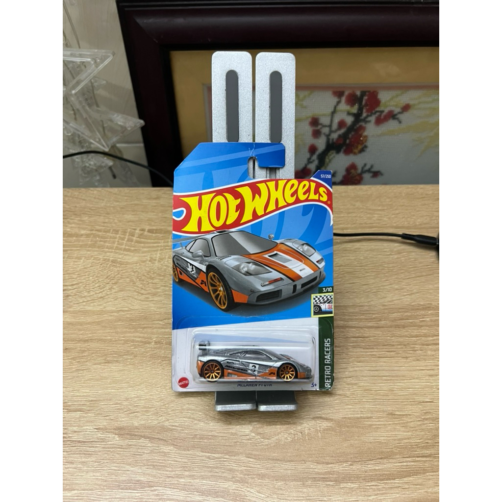Hotwheels Basic sedan các dòng Mclaren P1, F1, Jaguar, Subaru, Honda NSX