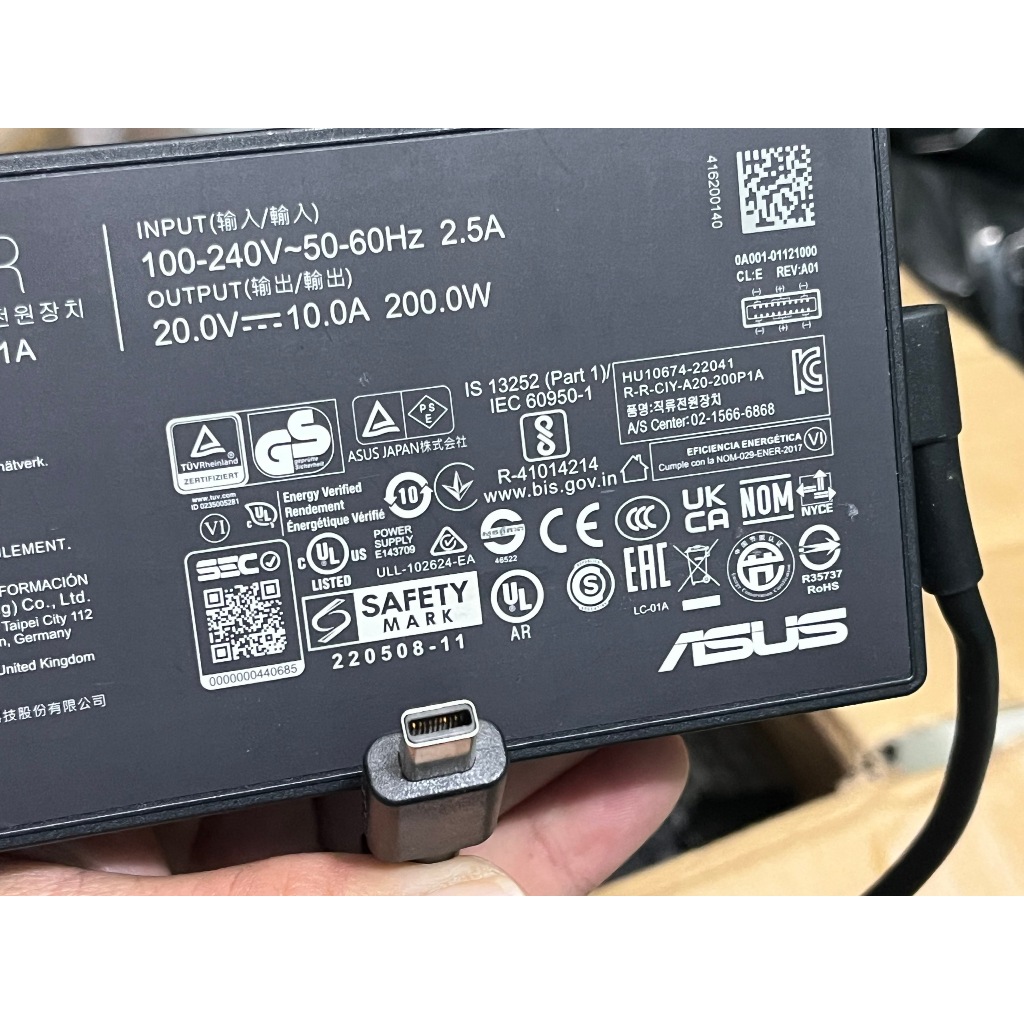 Bán sạc Laptop Asus Gaming 200W ( 20V - 10A ) , chân USB đời mới  hàng cũ , zin theo máy - chính hãn