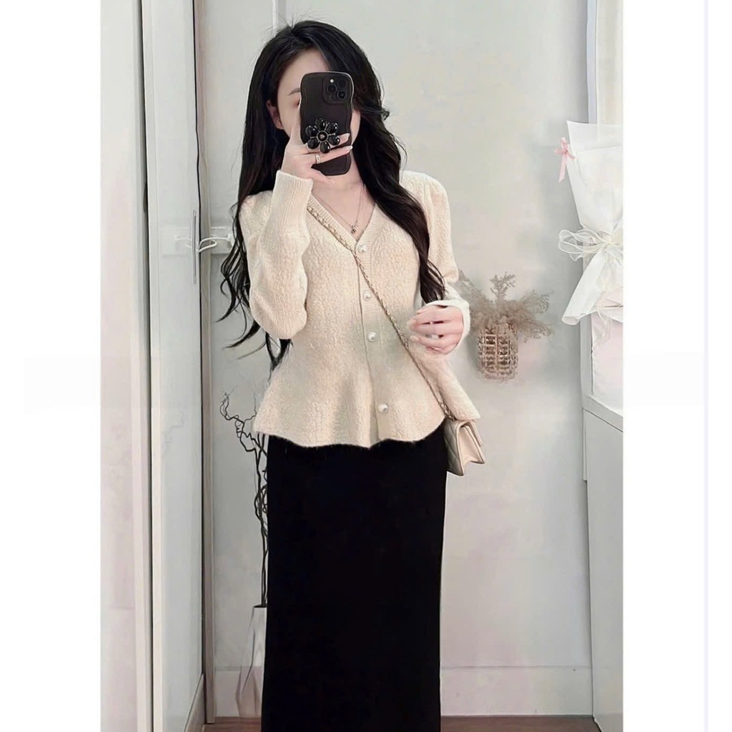 Áo Len Nữ Dáng Peplum Cổ Tim Đính Nút Ngọc – Thanh Lịch, Tôn Dáng ✨ | BigBuy360 - bigbuy360.vn