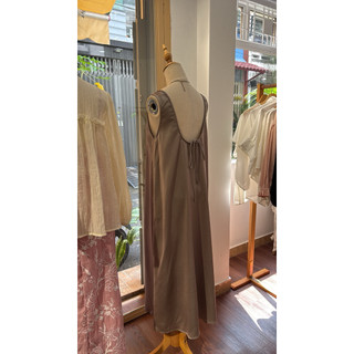 Đầm lụa hoa thấp lưng - Cheryl Dress
