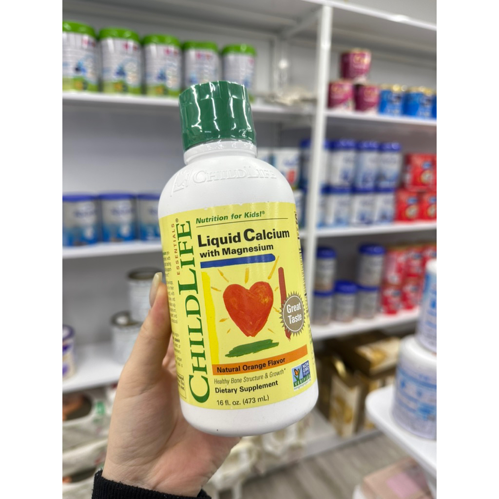 Childlife Liquid Calcium cung cấp canxi và kẽm, magie cho bé từ 6 tháng