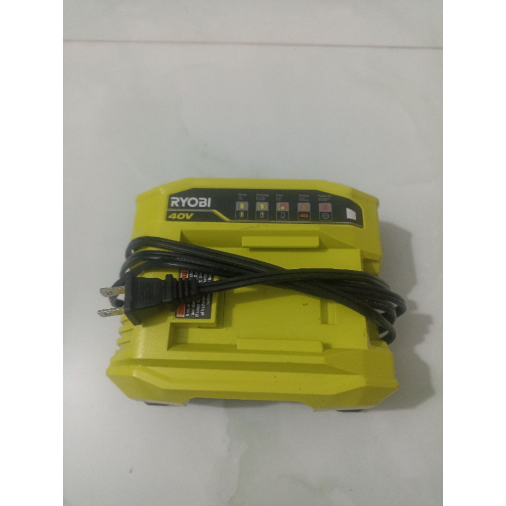 sạc RYOBI 40v sử dụng điện 220v.