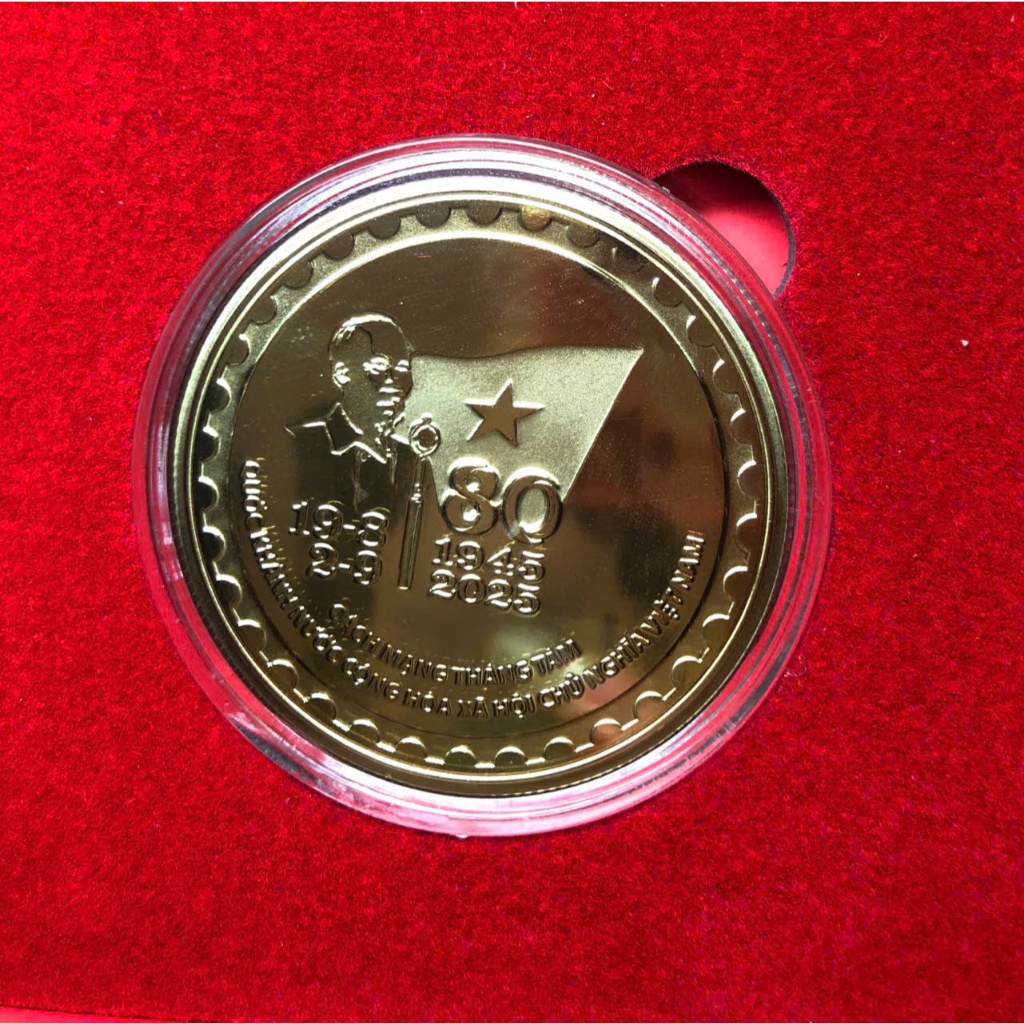 Sưu tầm/ Biếu tặng 1 hộp xu kỷ niệm 80 năm Quốc khánh- xu A80 - Tự hào Việt Nam