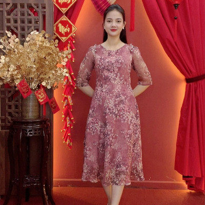 Đầm xòe trung niên - Cổ tròn tay lỡ kết ngọc - Hồng ruốc hoa - TTV2030