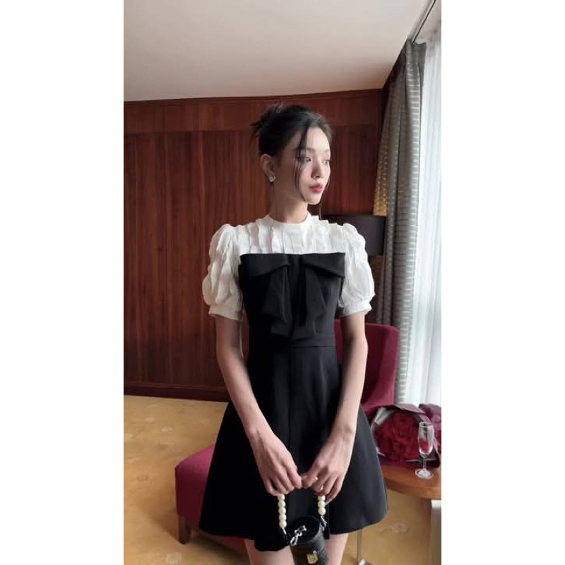 Charm by tea HUE Dress