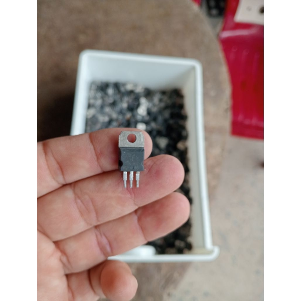 com bo 10 con fes nhỏ 80n70 hàng cũ tháo máy lưng đồng đỏ , chân zin..