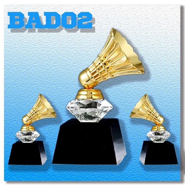 Cup iWin cầu lông BAD02_CUP TRAO GIẢI CẦU LÔNG