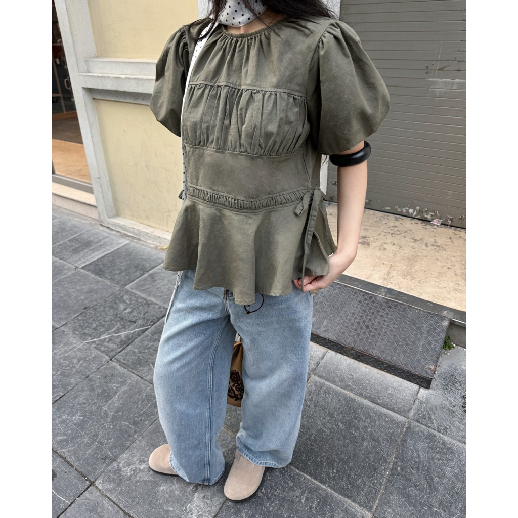 DOB - Áo kiểu linen tay phồng rút eo dáng peplum | Eunbi Top | | BigBuy360 - bigbuy360.vn