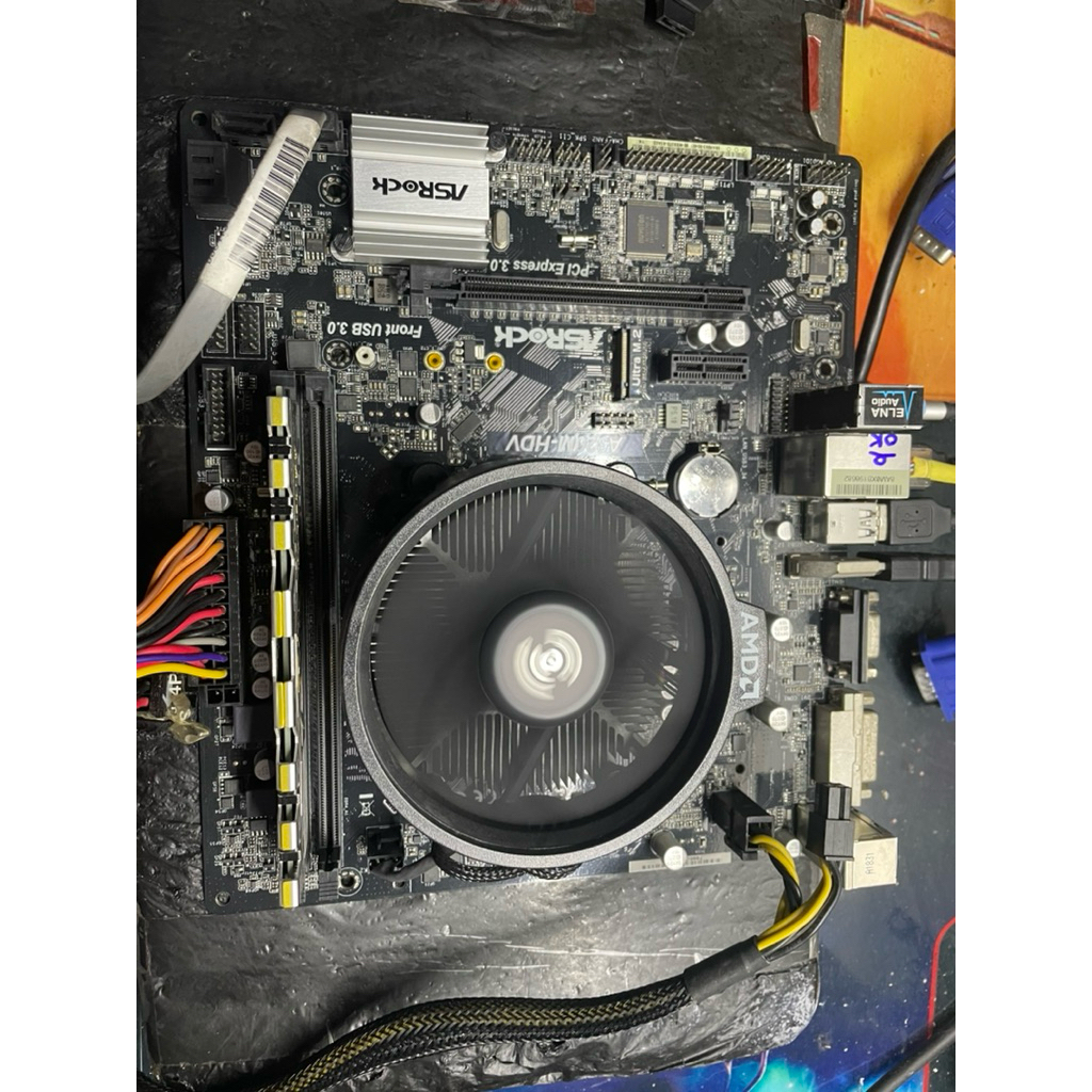 🔥 COMBO MAIN ASROCK A320 + RYZEN 3 2200G + RAM 8GB DDR4 🔥