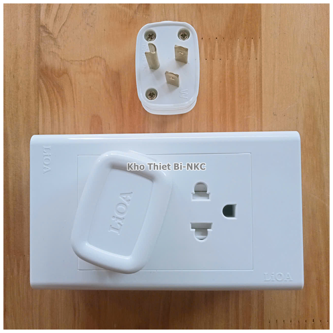 COMBO Ổ cắm 3 chấu 16A với Phích cắm 3 chấu PUS LiOA Chính hãng