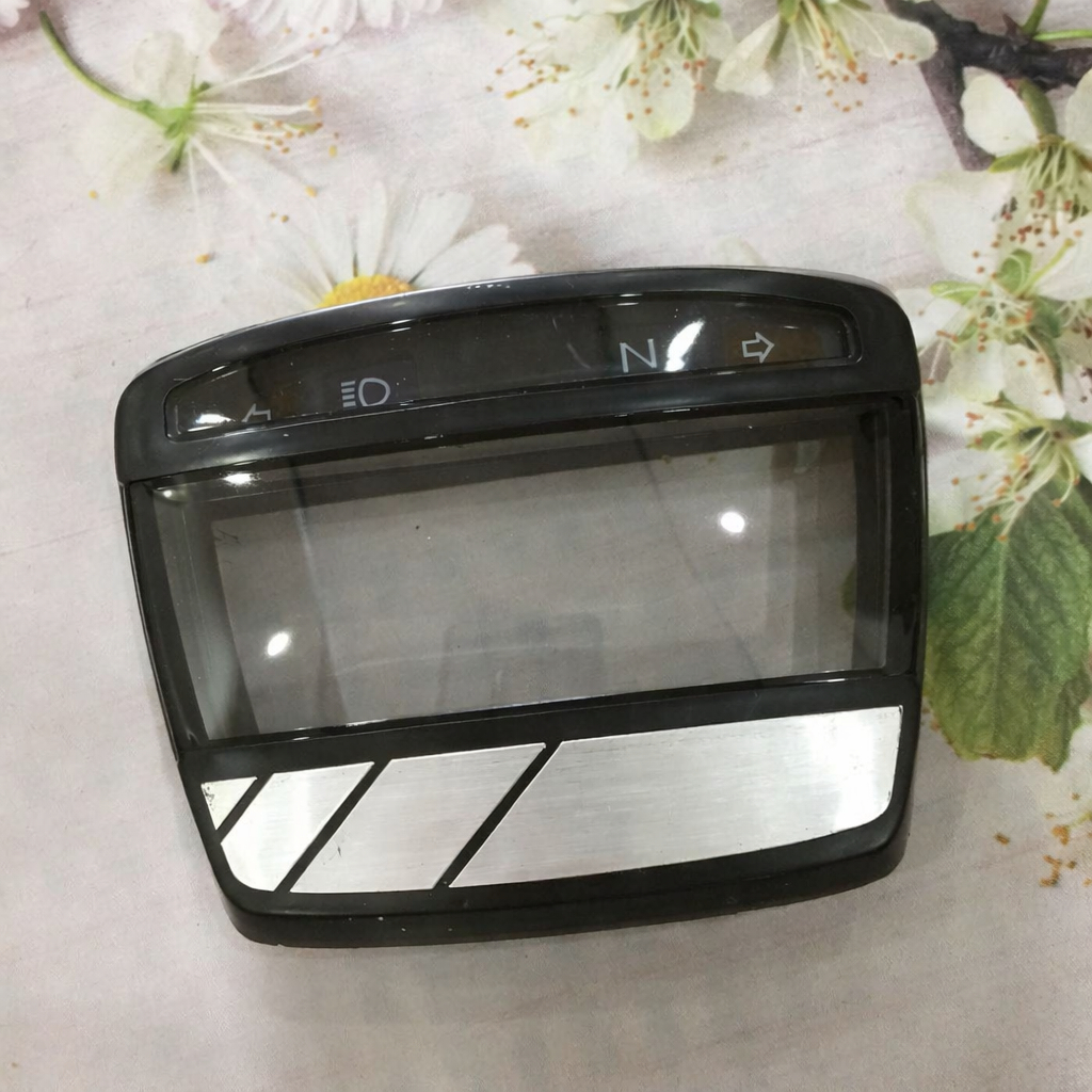 Mặt kính đồng hồ xe máy Dream II - A303