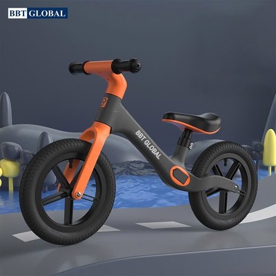 Xe thăng bằng cho bé khung nhẹ BBT GLOBAL Q521