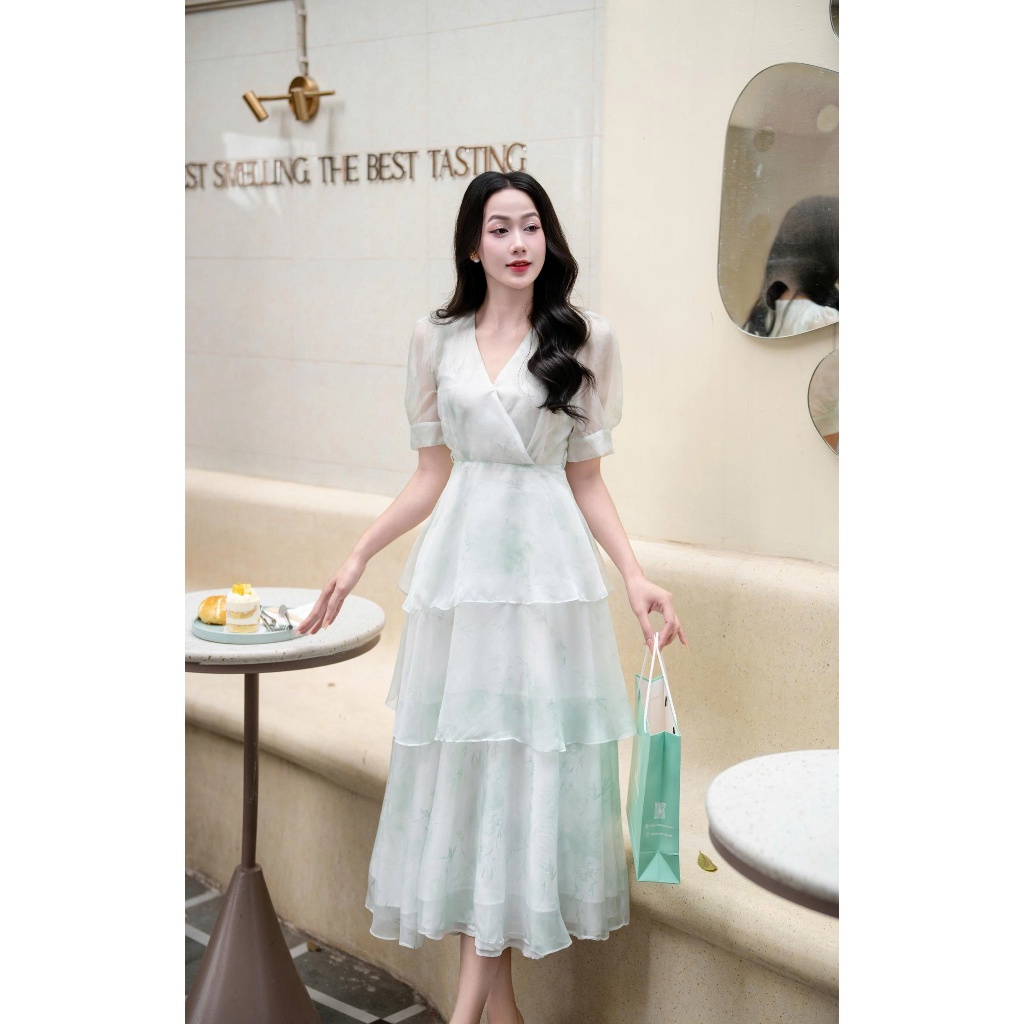 ADELINE HOUSE- VÁY TẦNG  HOA GIÓ -TK114