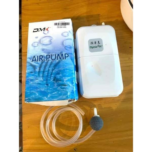 sục khí dùng pin con thỏ size to tặng kèm 1 đôi pin