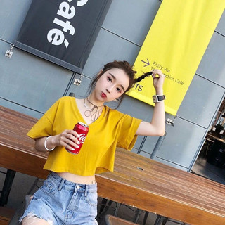 Áo croptop nữ cổ tim form rộng màu đỏ – áo thun croptop basic