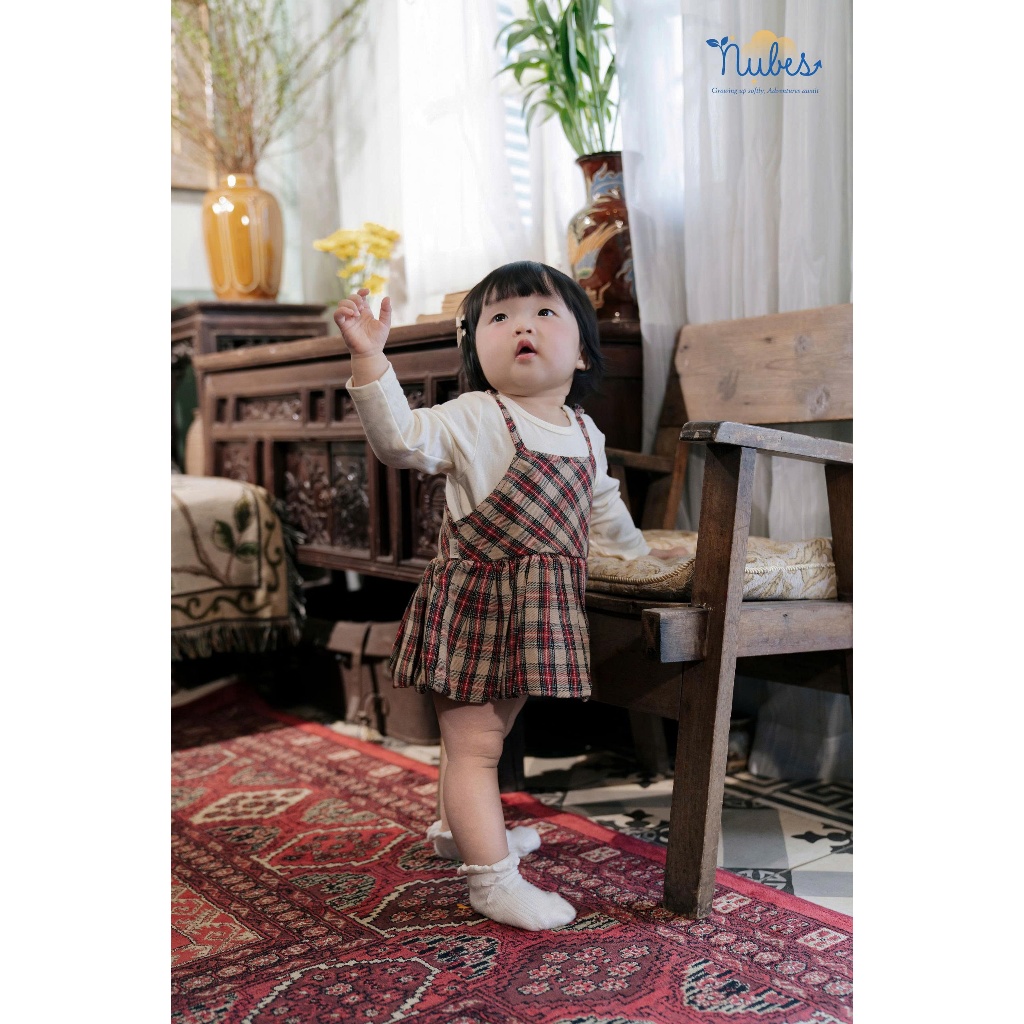 Set romper Tết cho bé gái NUBES váy caro cotton phối áo len đỏ cardigan, đồ Tết em bé du xuân 6–12M 