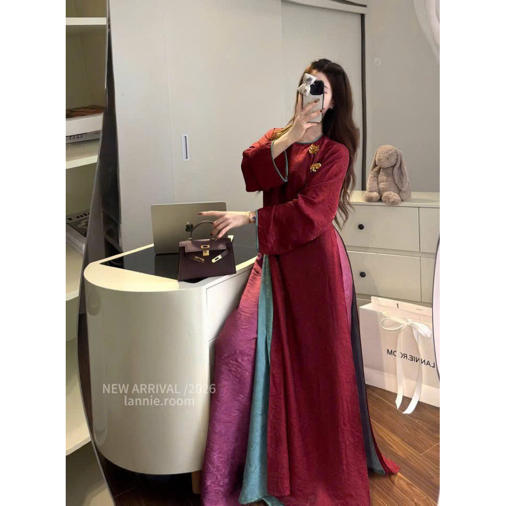 Áo dài Tết 4 tà. Set Bộ Áo Dài Cách Tân Nữ Màu Đỏ Đô Chất Gấm Sang Trọng. Áo dài cách tân. áo dài. â