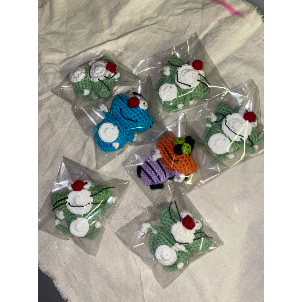 Handmade - Móc khóa len Oggy , Jack , cá mắt lòi