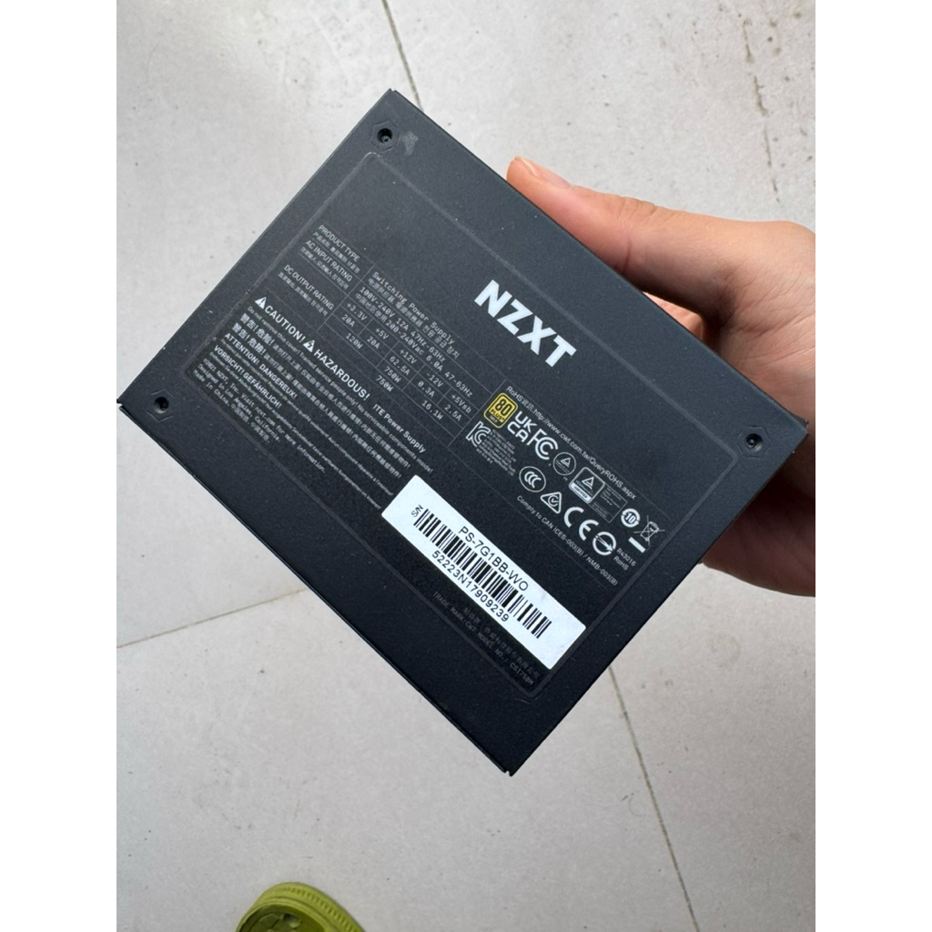 Nguồn SFX NZXT C750 750W 80 Plus Gold