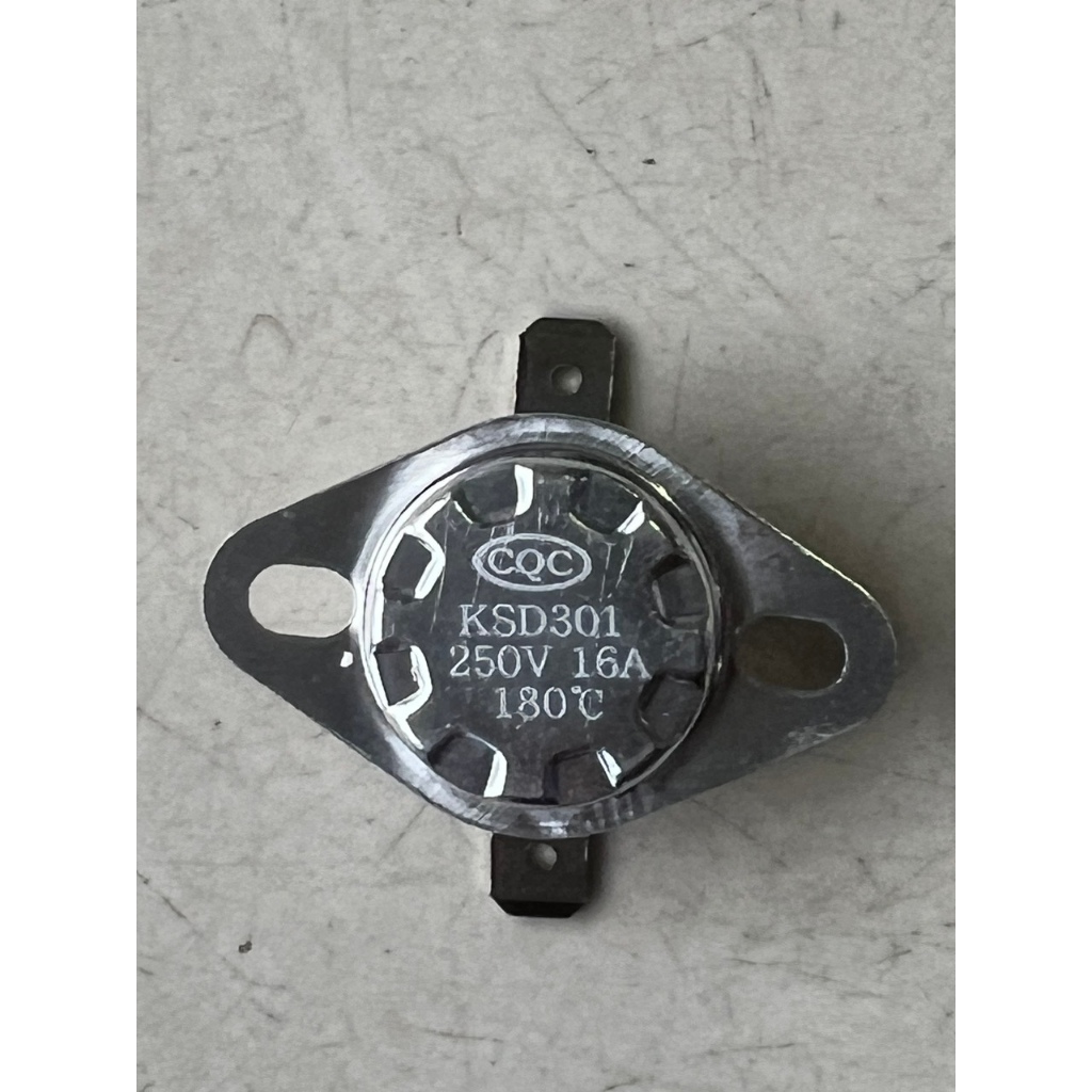 (Q4HCM) Rơle nhiệt 180 độ C KSD301 250V 16A thường đóng