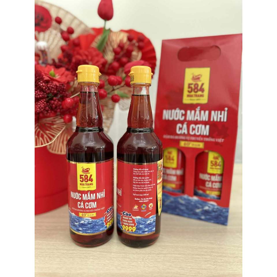 Nước mắm 584 Nha Trang 40 độ đạm chai thủy tinh 510ml
