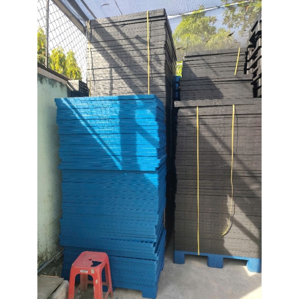 (Hàng mới) Combo 10 pallet xanh k chân loại 1, palet lót sàn nhựa k hôi, pallet kê kho, lót nệm
