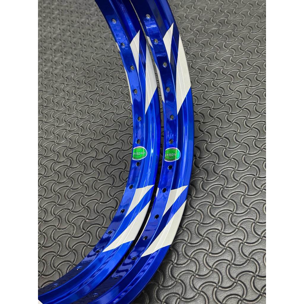 Akront tia sét xanh bản bóng cao cấp Akront Champions Thái (1 cặp)