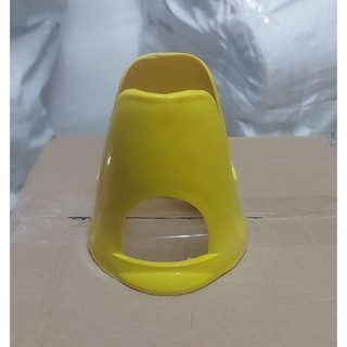 Đế nhựa đựng bình nước 2in1