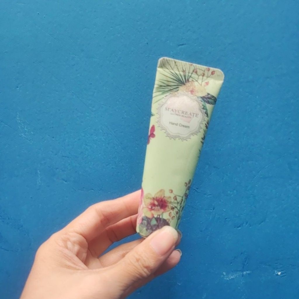 Tuýp kem dưỡng da tay, da chân 30gr