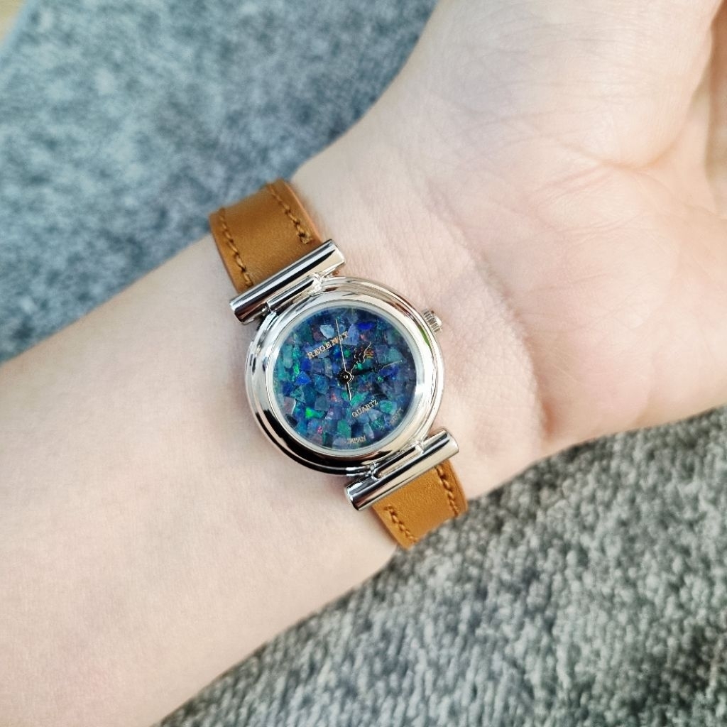 Đồng hồ nữ đá Opal may mắn