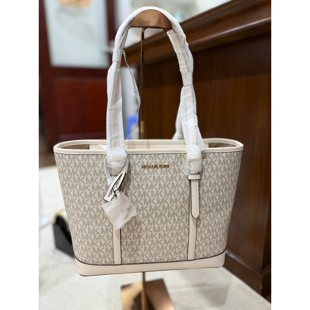 Túi 👜Tote M.K Jet Set Travel trắng logo size 36cm miệng