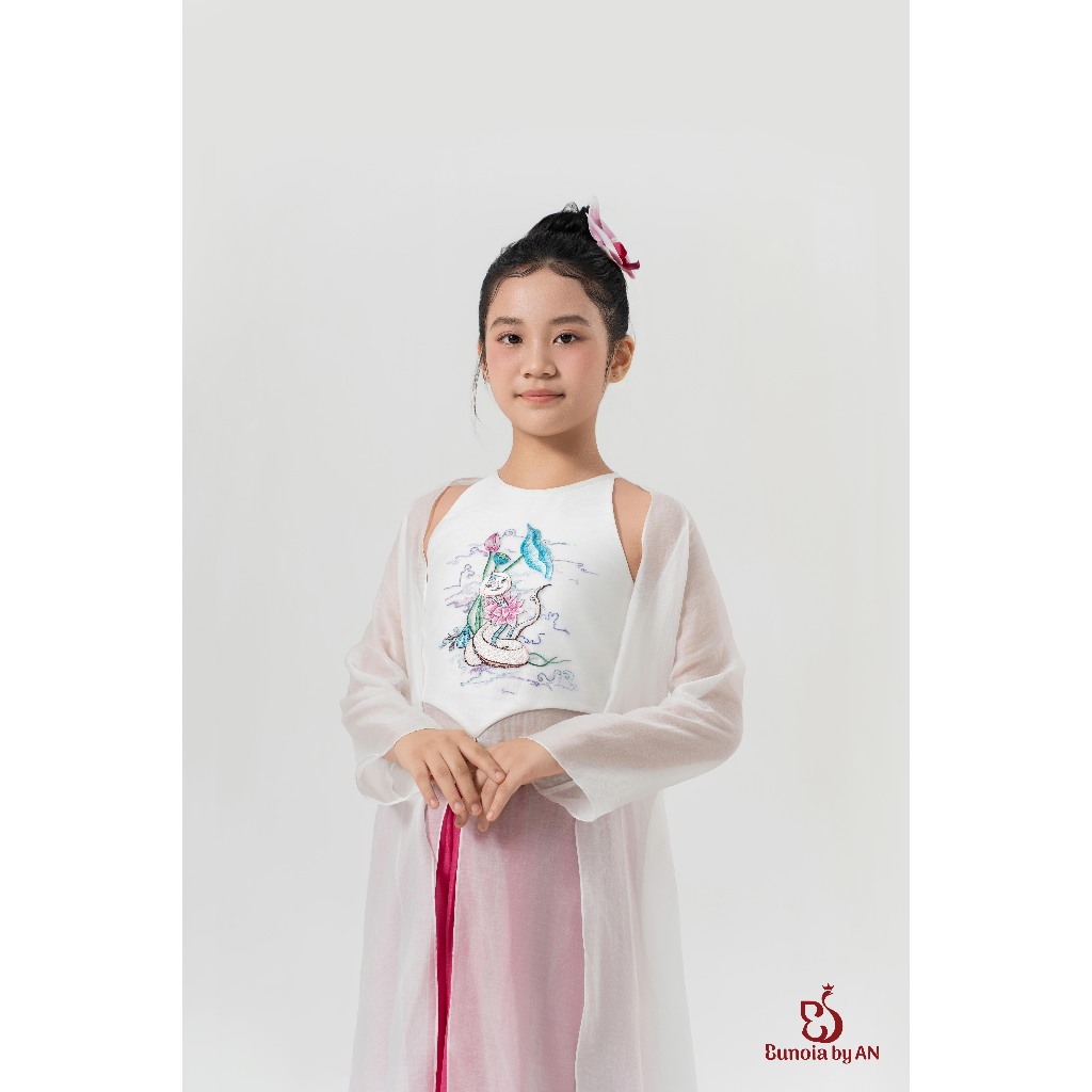 Áo dài bé gái tuổi Tỵ - Eunoia by AN