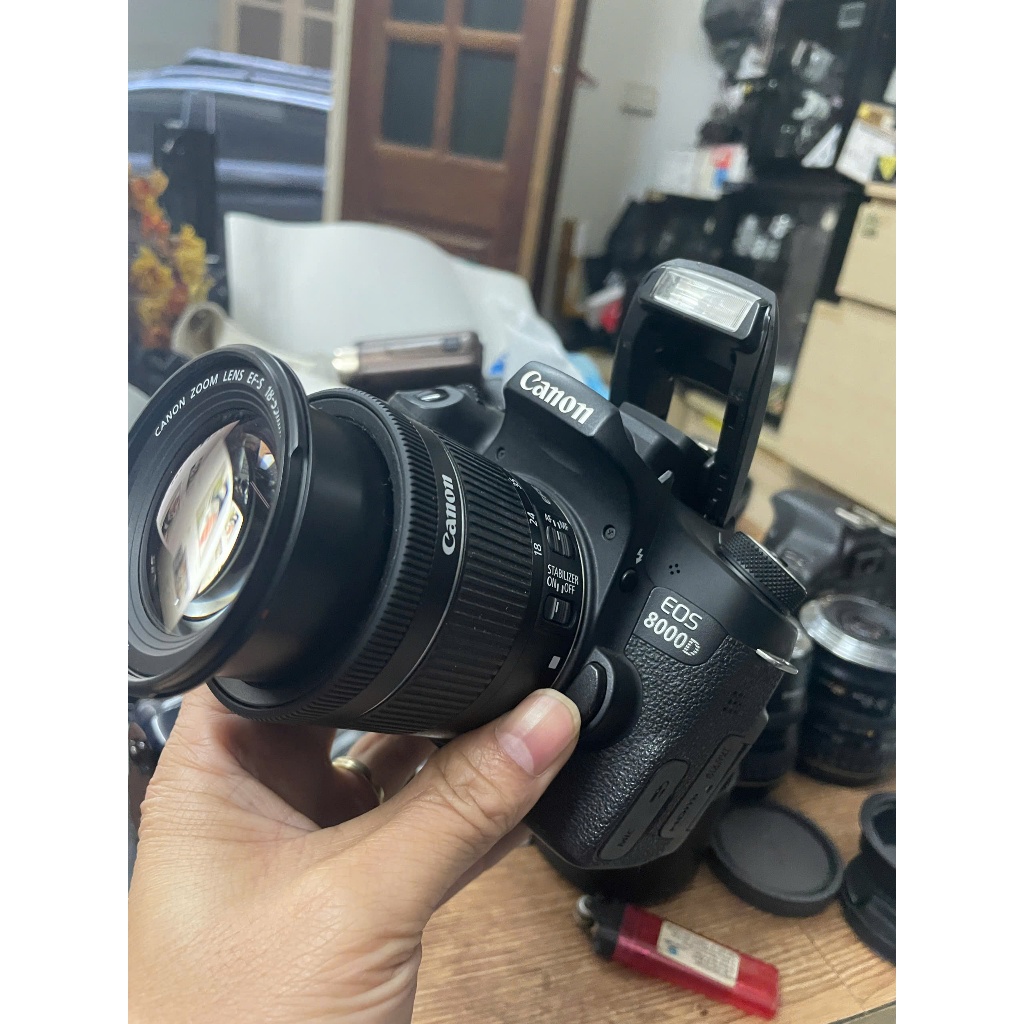 Máy ảnh Canon EOS 8000D (760D) kèm lens 18-55 STM màn lật, wifi
