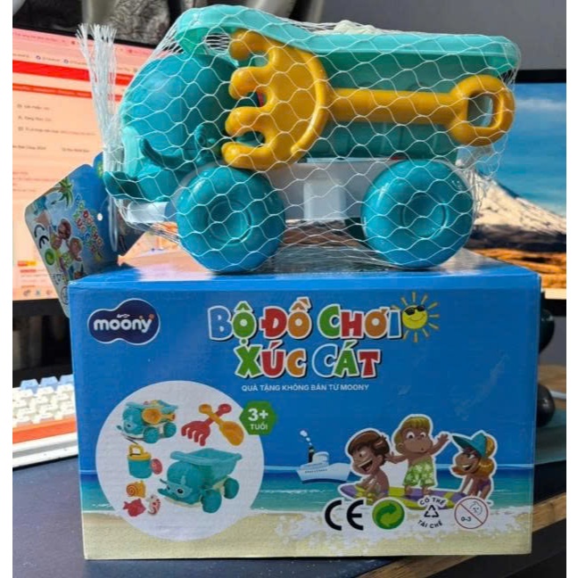 Bộ Đồ Chơi Xúc Cát Cho Bé 7 Món ( Quà Tặng bỉm Moony) -