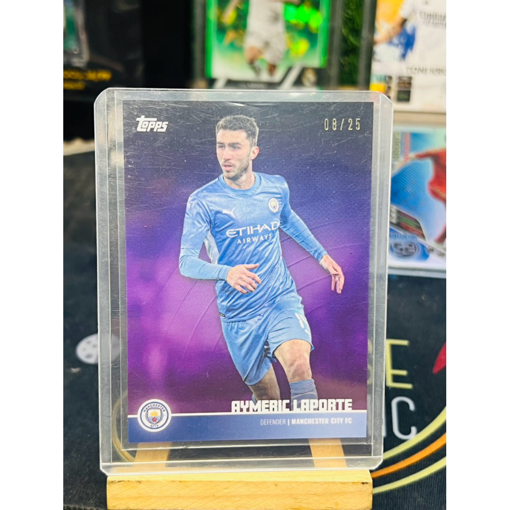 Thẻ bóng đá Aymeric Laporte Manchester City /25 Topps Man City 2022/23