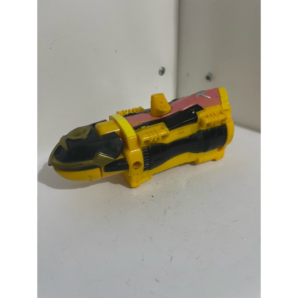 Tiệm đồ cũ - Chân Robot Gokai-oh màu hồng nhựa Trung Quốc - ảnh thật