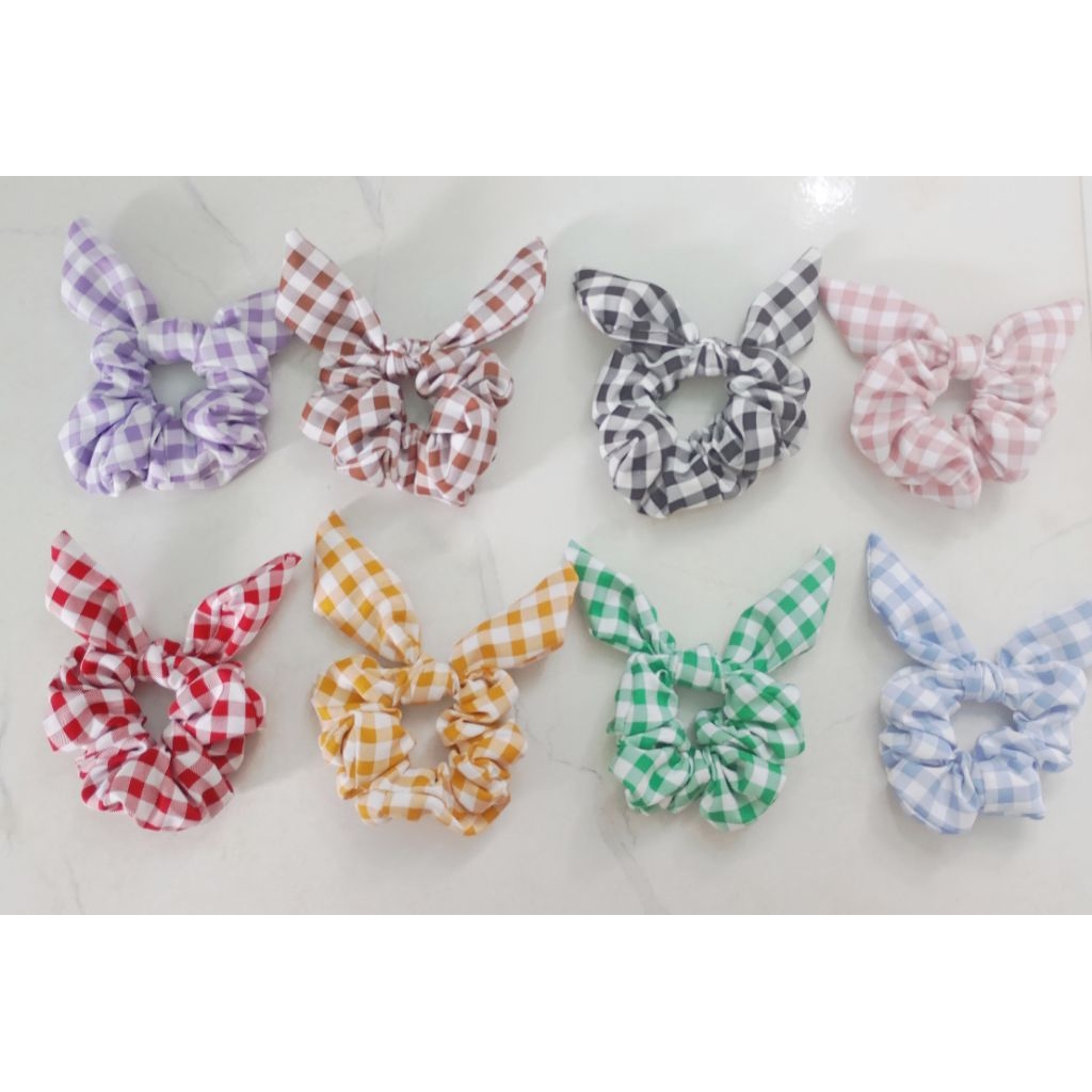 100 cột tóc nơ caro